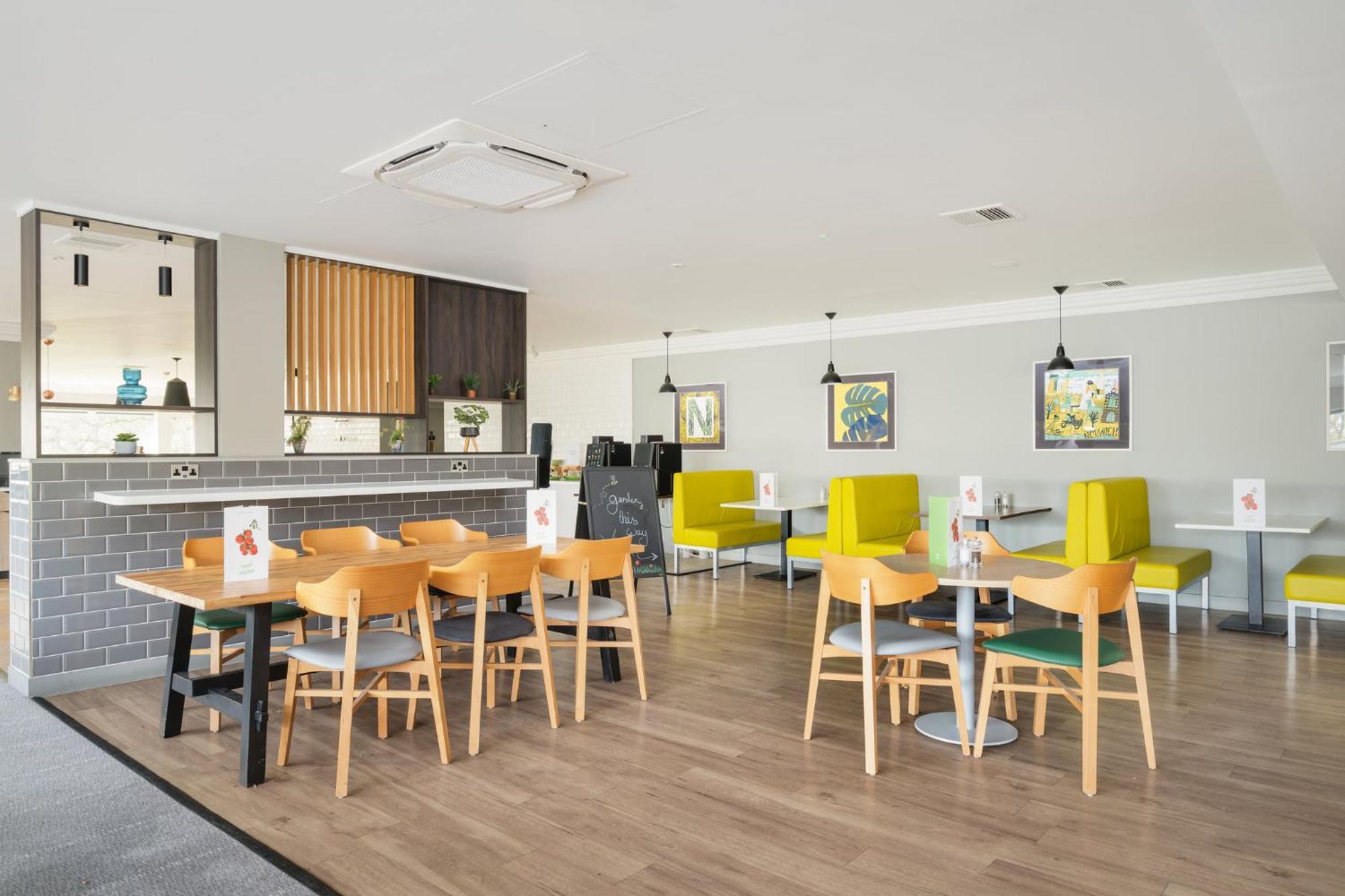 Holiday Inn Norwich, Ipswich Road By Ihg Exterior photo